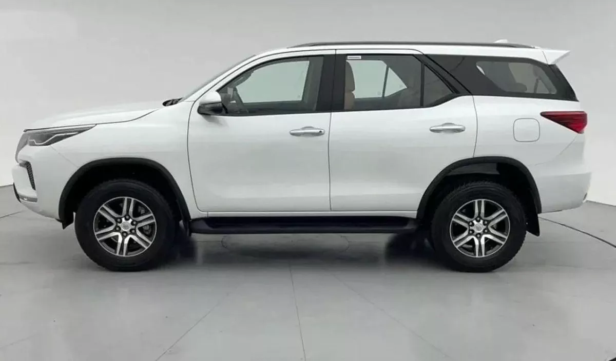 Toyota Fortuner EXR 2.4L Diesel AT 4X4 2025-6-0