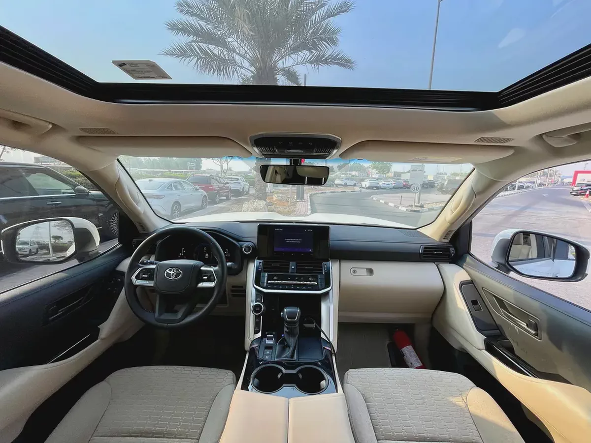 2025 EXR Toyota Land Cruiser  GCC Specs with 6900 Km-10-10
