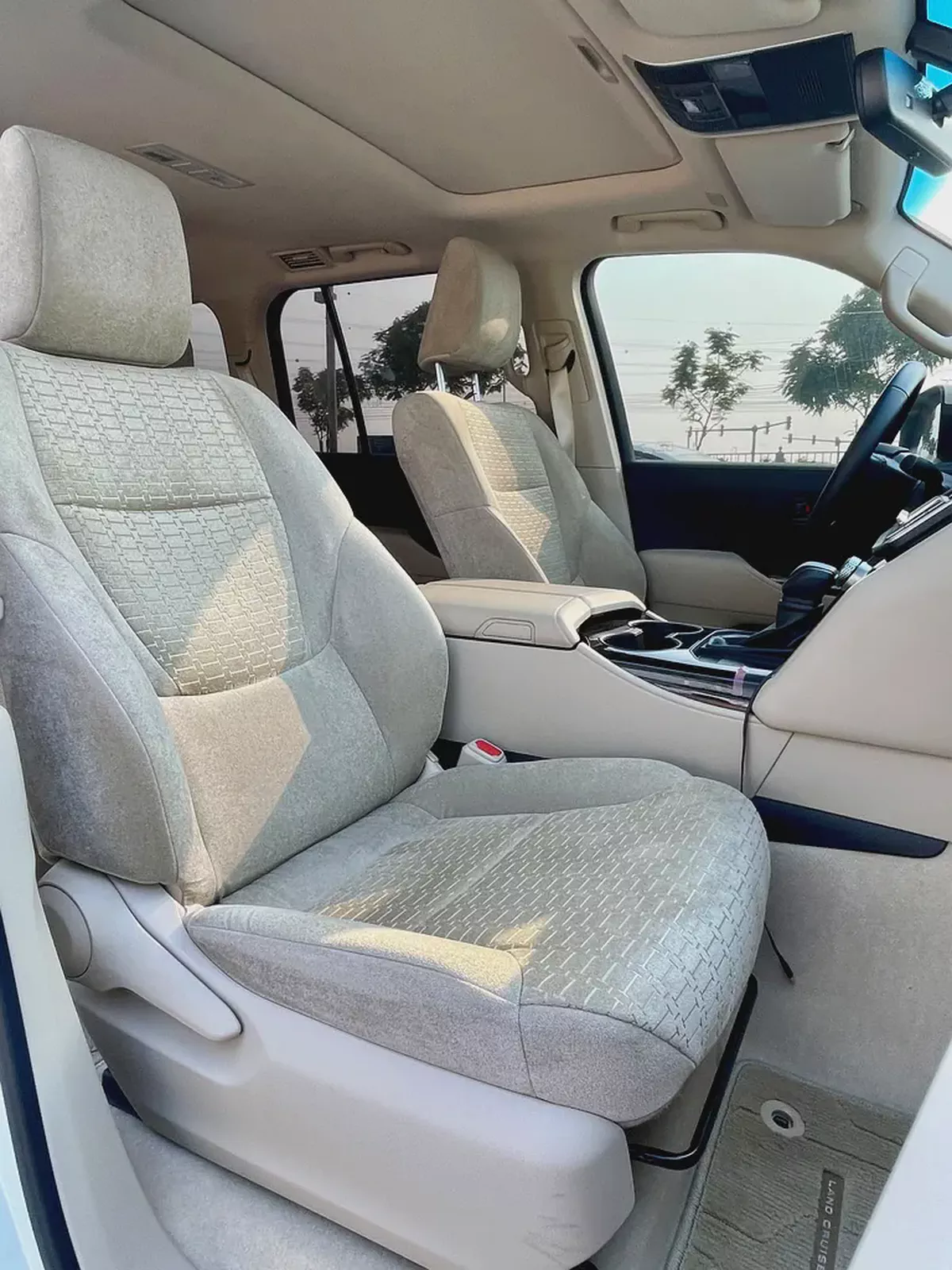 2025 EXR Toyota Land Cruiser  GCC Specs with 6900 Km-12-12