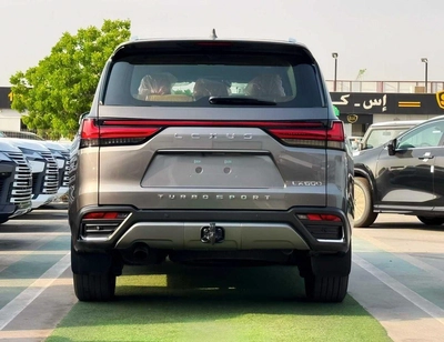 Lexus LX600 SIGNATURE TURBO SPORT || 3.5L PETROL V6 | RADAR | REAR ENTERTAINMENT SCREEN | LETAHER / SUNROOF (CODE # L6TSO)-2