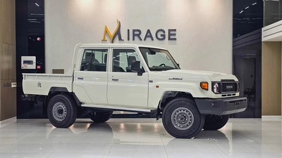 TOYOTA - LC 79 - HARD TOP - DOUBLE CABIN - UNDER WARRANTY - GCC - V4 DIESEL - 2025 - WHITE COLORE-0