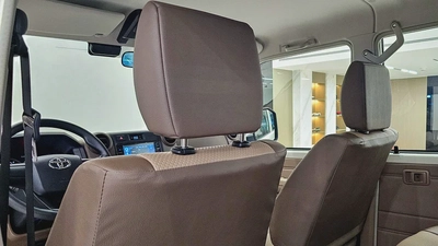 TOYOTA - LC 79 - HARD TOP - DOUBLE CABIN - UNDER WARRANTY - GCC - V4 DIESEL - 2025 - WHITE COLORE-9