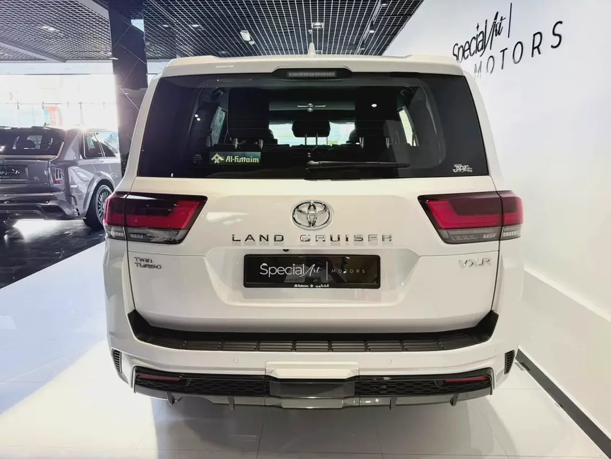 Toyota Land Cruiser VXR • 2026 • GCC Specs • Al Futtaim Car • Fully Loaded Options-9-9