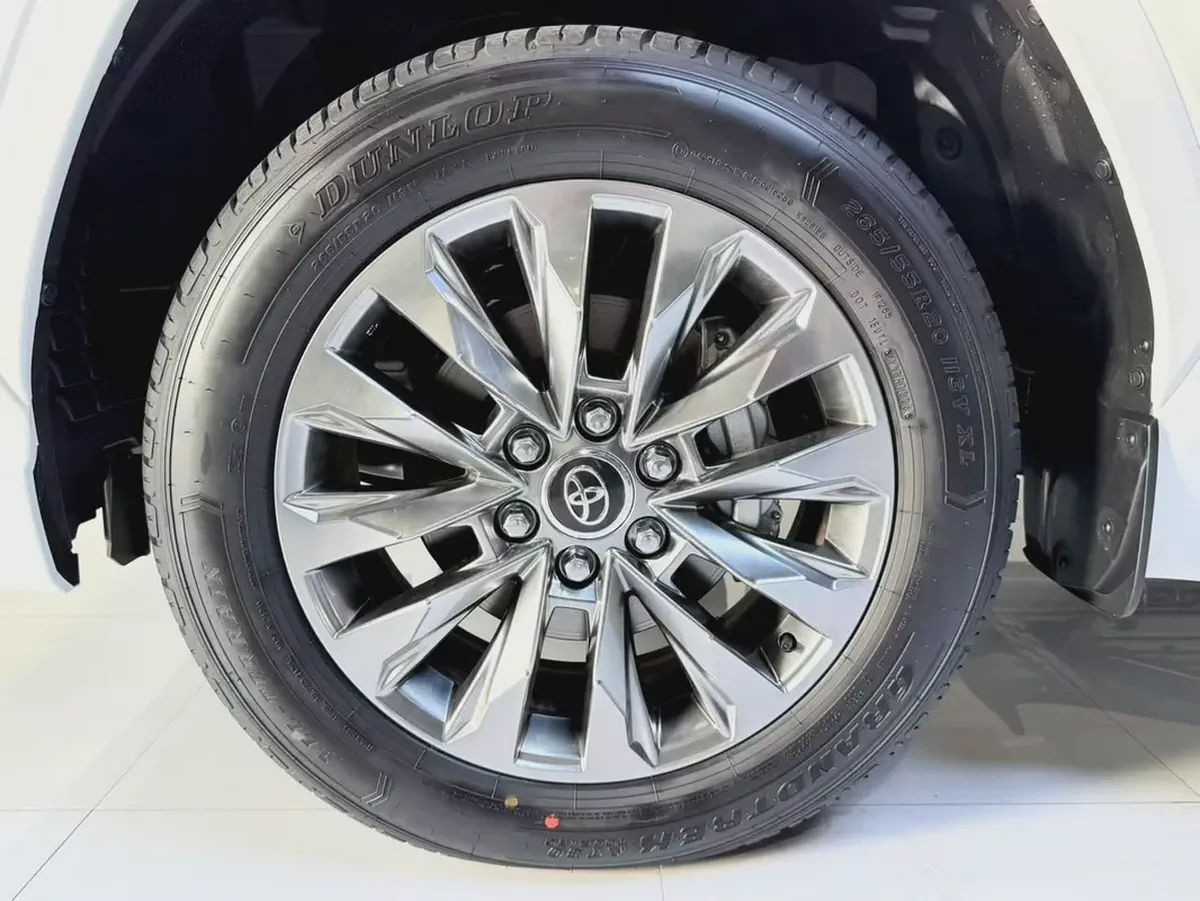 Toyota Land Cruiser VXR • 2026 • GCC Specs • Al Futtaim Car • Fully Loaded Options-10-10