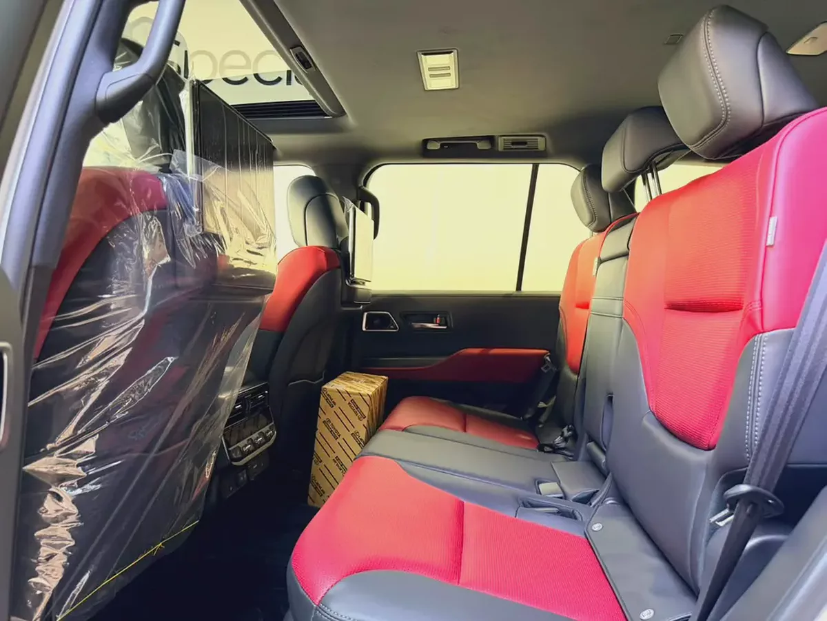 Toyota Land Cruiser VXR • 2026 • GCC Specs • Al Futtaim Car • Fully Loaded Options-6-6
