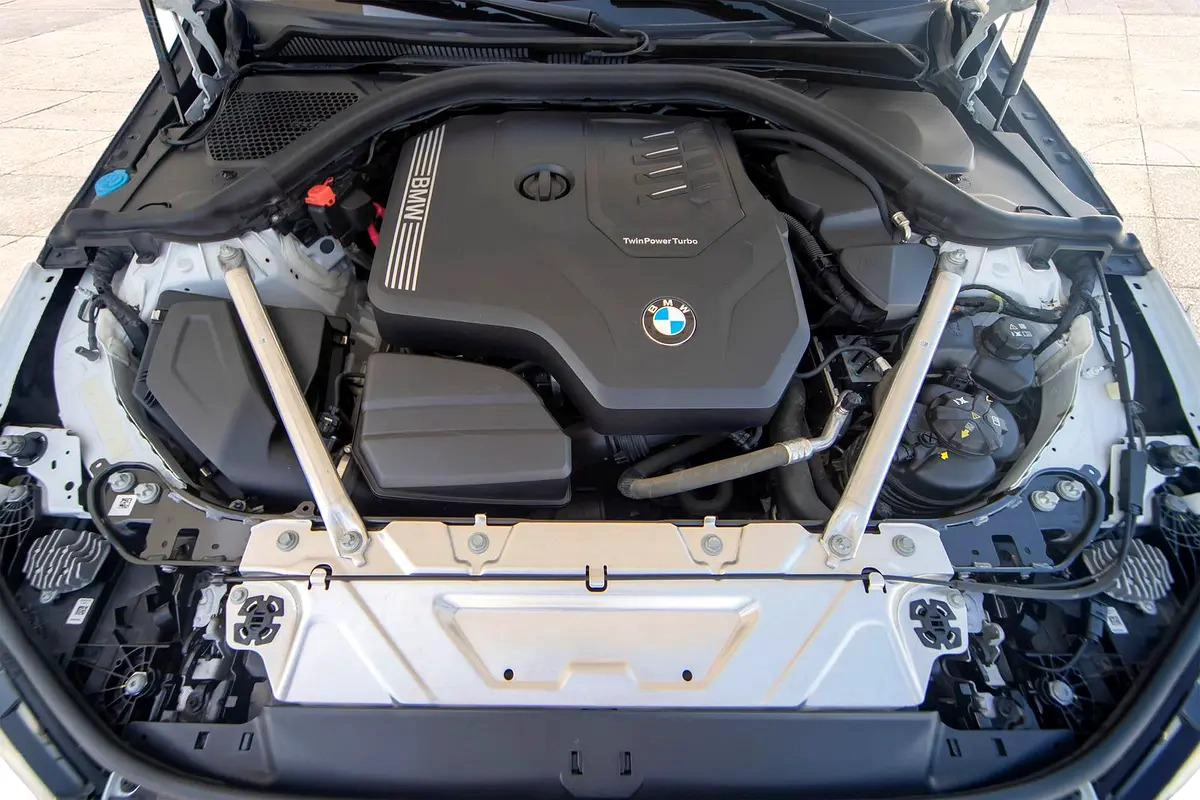 2024 BMW 430i M Sport GCC Specs - Like New!-3-3