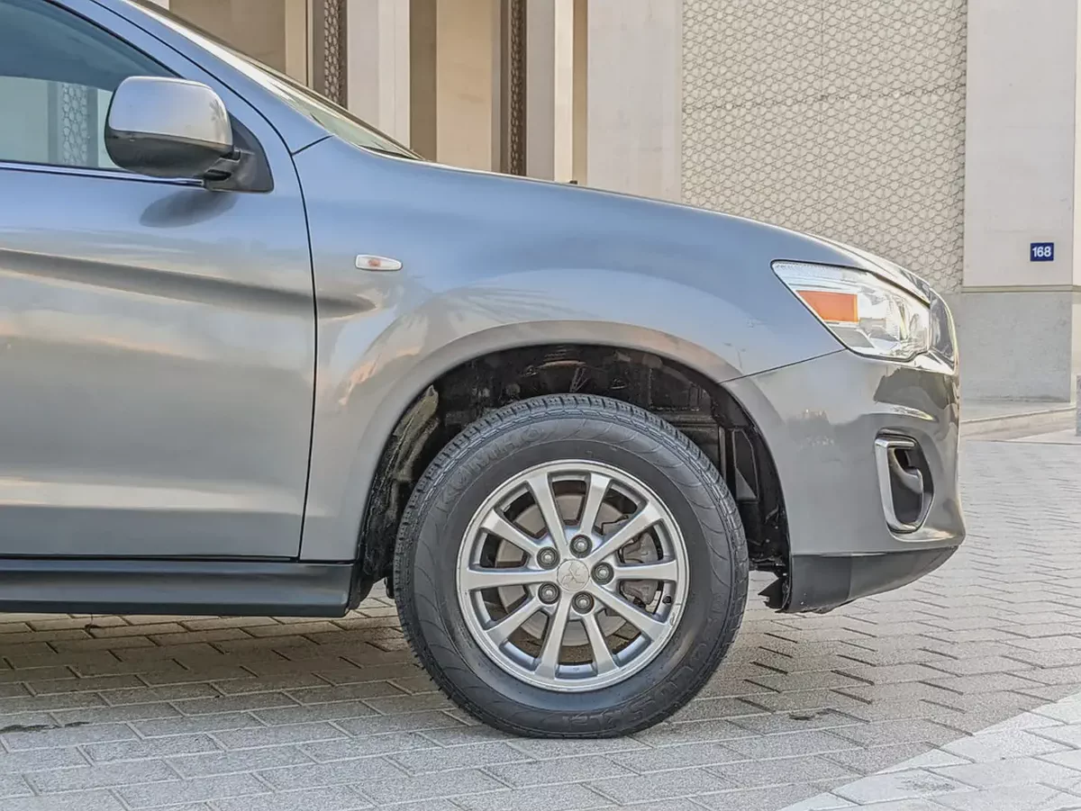 Mitsubishi ASX GLX 2013 | GCC Specs | Well Maintained Low KM Mid-sized Budget SUV-4-4