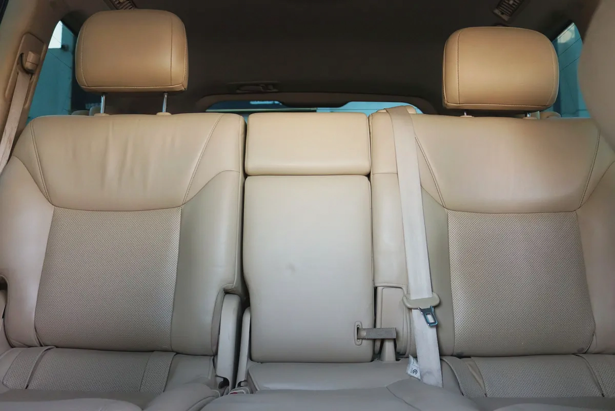 Pristine Lexus LX 570 Sport 2014 | GCC Specs | Well Maintained-19-19