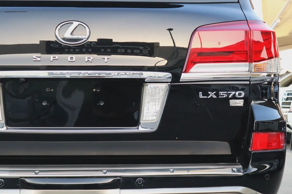 Pristine Lexus LX 570 Sport 2014 | GCC Specs | Well Maintained