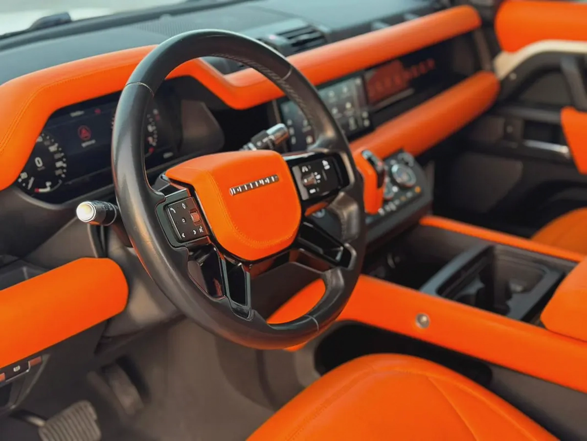 2020 Land Rover Defender 110 HSE (P400) | GCC Specs | Pristine Condition-5-5
