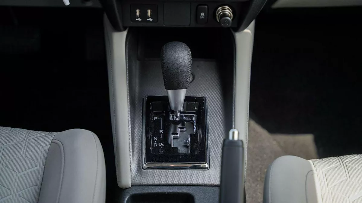 Mitsubishi ASX MEDIUM LINE GLX Brand New – 2.0L Petrol 2WD Automatic – H40 – GCC 2026 – Export Only-13-0
