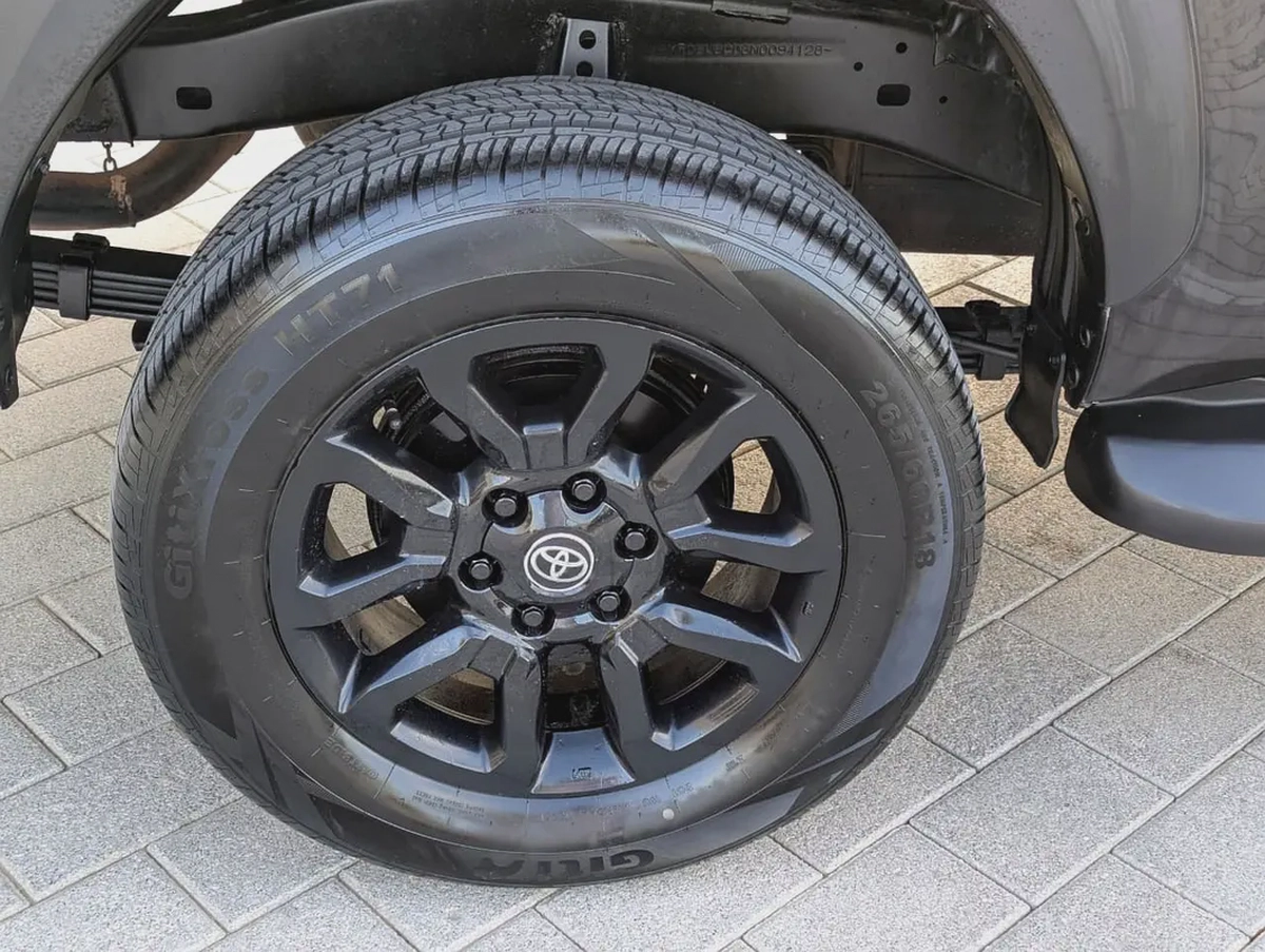 2021 Toyota Hilux Adventure - V6 4.0L - GCC Specs - Excellent Condition-10-10