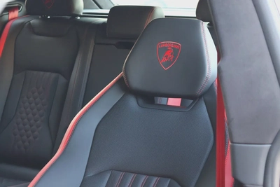 Lamborghini Urus SE | Brand New-14