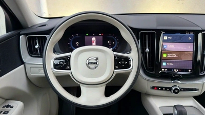 For sale Volvo XC60 B5 II Facelift, 2.0 l, 2024 in Dubai-1
