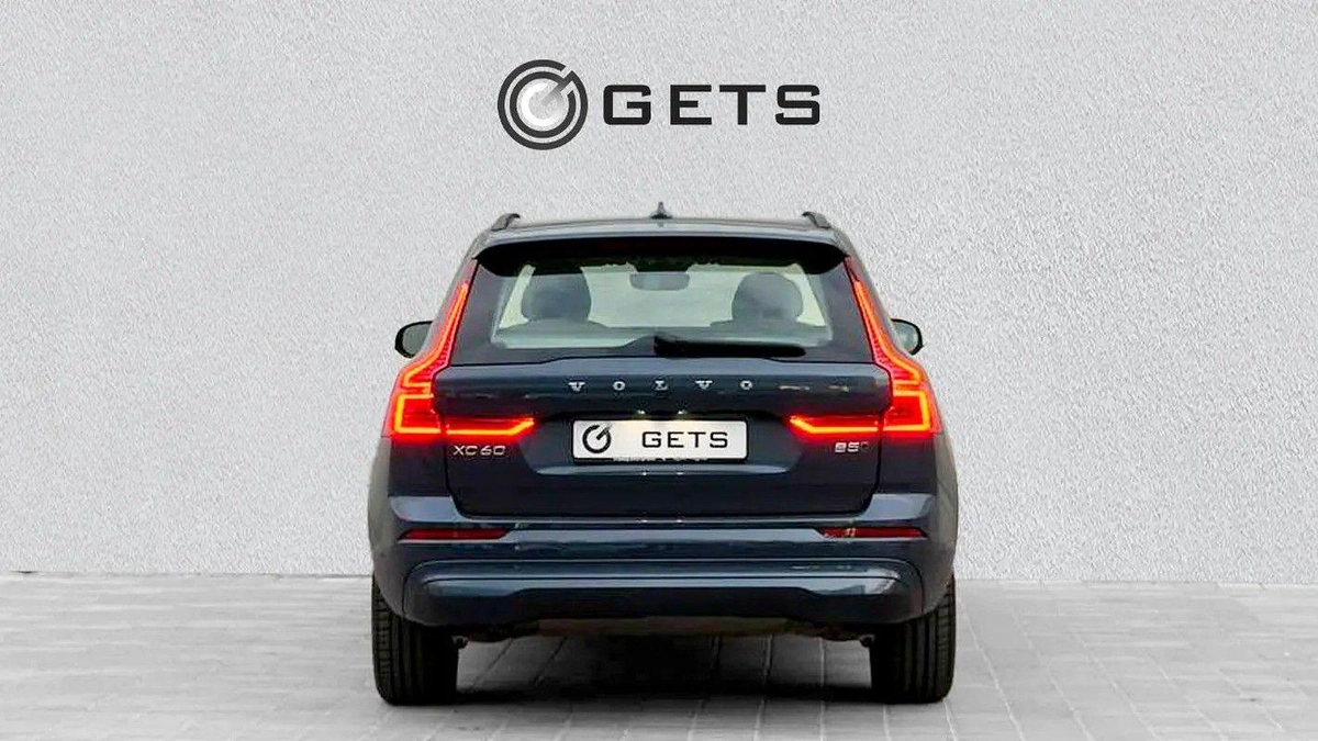 For sale Volvo XC60 B5 II Facelift, 2.0 l, 2024 in Dubai-5-5