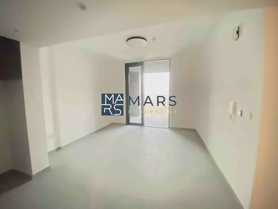 Luxury brand new 2 bedroom apartment available for rent in Al jada tiraz building just in 84500-6