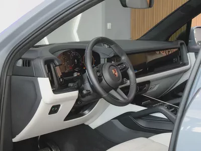 2025 - Porsche Cayenne GTS with warranty for 488,000.00 AED-9