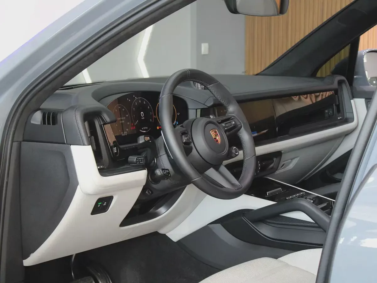 2025 - Porsche Cayenne GTS with warranty for 488,000.00 AED-9-9