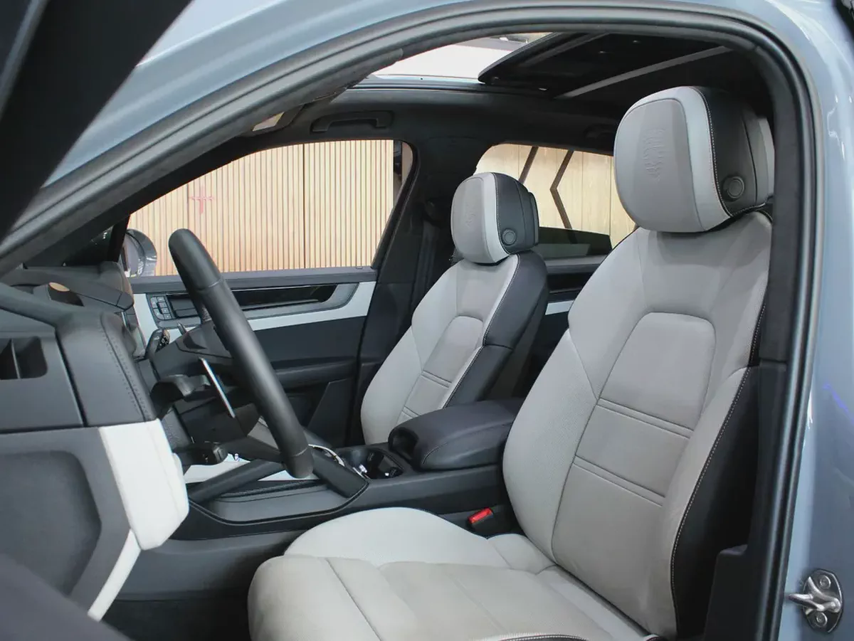 2025 - Porsche Cayenne GTS with warranty for 488,000.00 AED-11-11