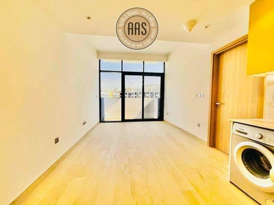 Amazing 1 B/R •• chiller free •• vacant unit •• spacious maintained-1