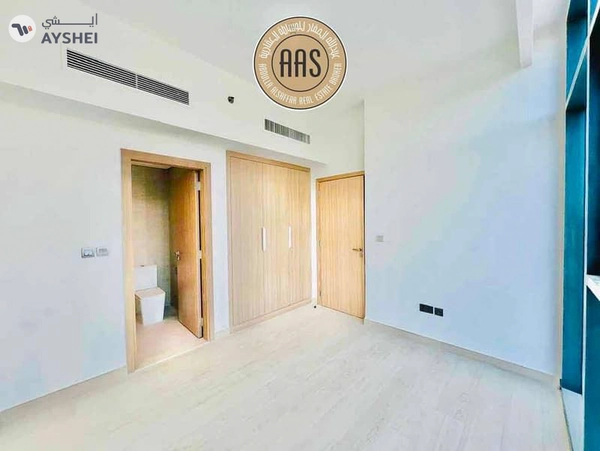 Amazing 1 B/R •• chiller free •• vacant unit •• spacious maintained