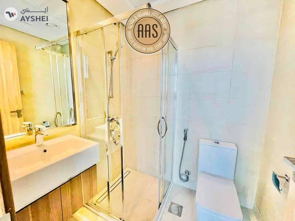Amazing 1 B/R •• chiller free •• vacant unit •• spacious maintained