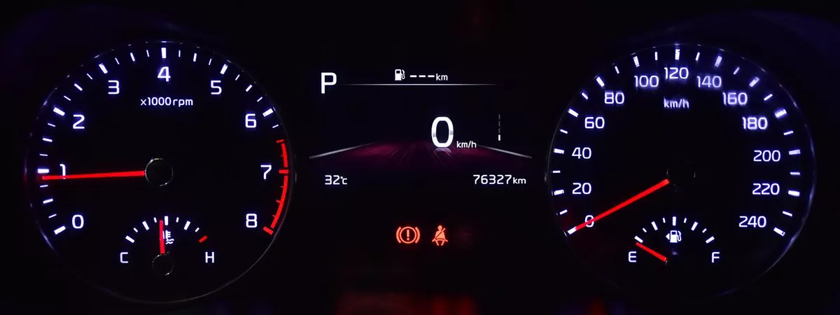 KIA Cerato GT-Line 1.6L ( 2024 Model ) in Grey Color GCC Specs-8-8