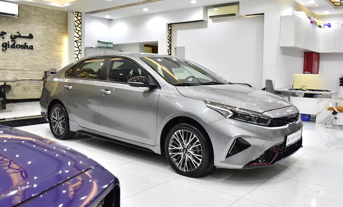 KIA Cerato GT-Line 1.6L ( 2024 Model ) in Grey Color GCC Specs-9-9