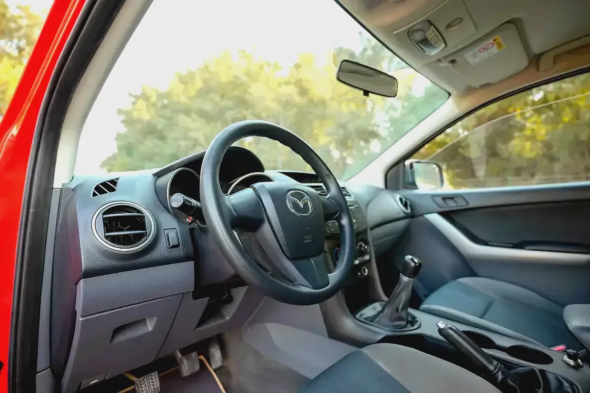 Mazda BT-50 | Double Cabin 4X2 | Manual | GCC Specs | Ref#M99655-13-13