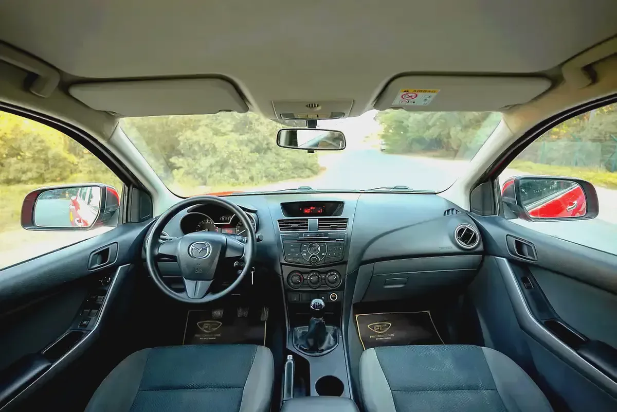 Mazda BT-50 | Double Cabin 4X2 | Manual | GCC Specs | Ref#M99655-7-7
