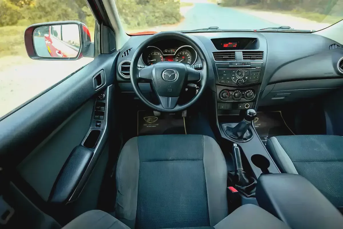 Mazda BT-50 | Double Cabin 4X2 | Manual | GCC Specs | Ref#M99655-8-8