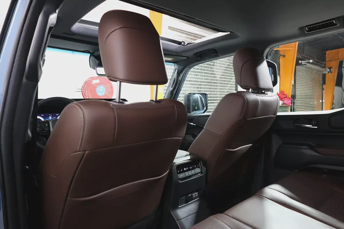 Toyota Prado Adventure 2025 GCC Specs-- FREE ACCIDENTS - Warranty and service CONTRACT-16-16