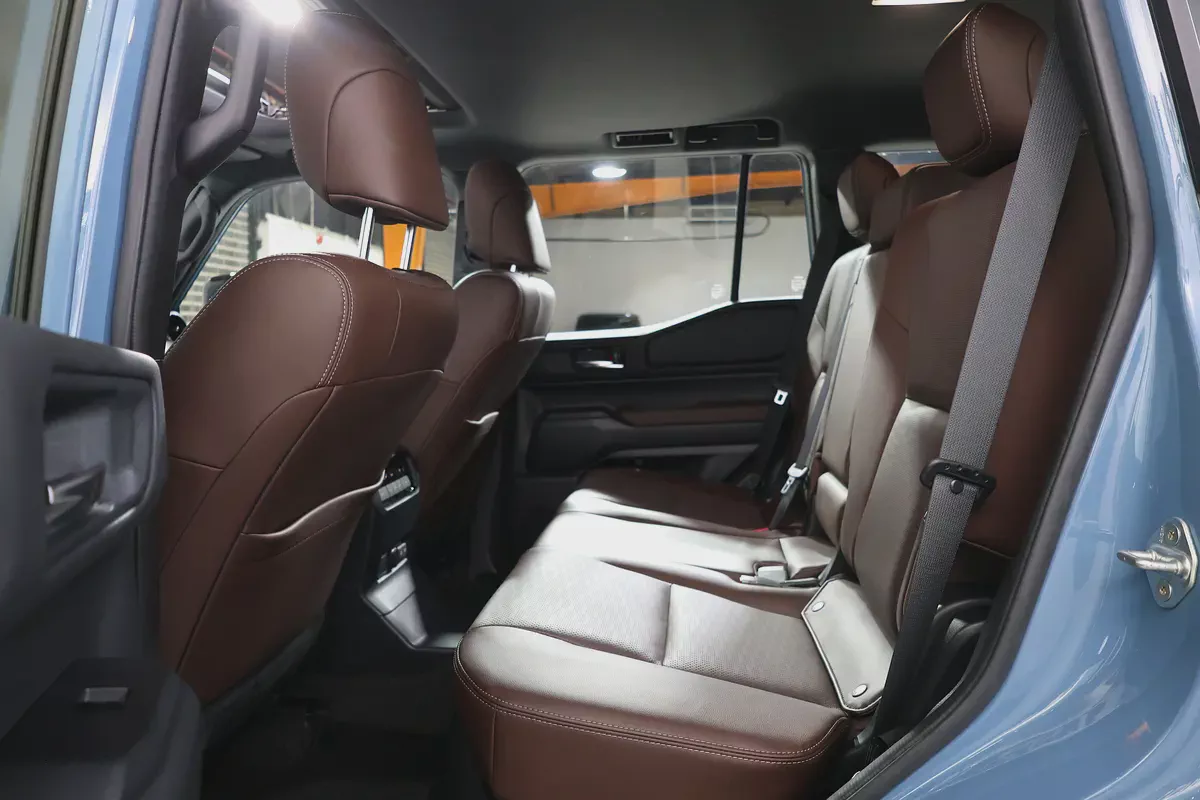 Toyota Prado Adventure 2025 GCC Specs-- FREE ACCIDENTS - Warranty and service CONTRACT-17-17
