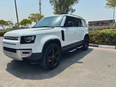 LAND ROVER DEFENDER 110 P400 HSE GCC SPECS MODEL 2024 GOOD CONDITION-1