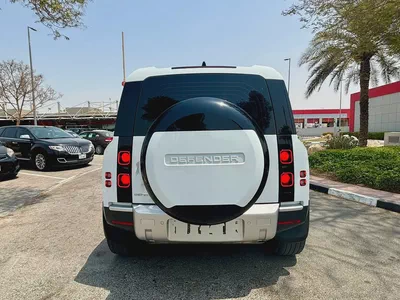 LAND ROVER DEFENDER 110 P400 HSE GCC SPECS MODEL 2024 GOOD CONDITION-7
