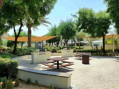 Spanish Villa with 5 Bedrooms Ready to Move-3