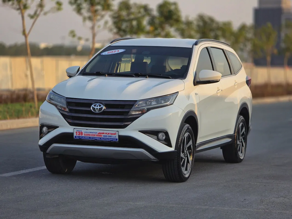 Toyota Rush GX 2023 | GCC Specs | Low Mileage | Excellent Condition-1-1