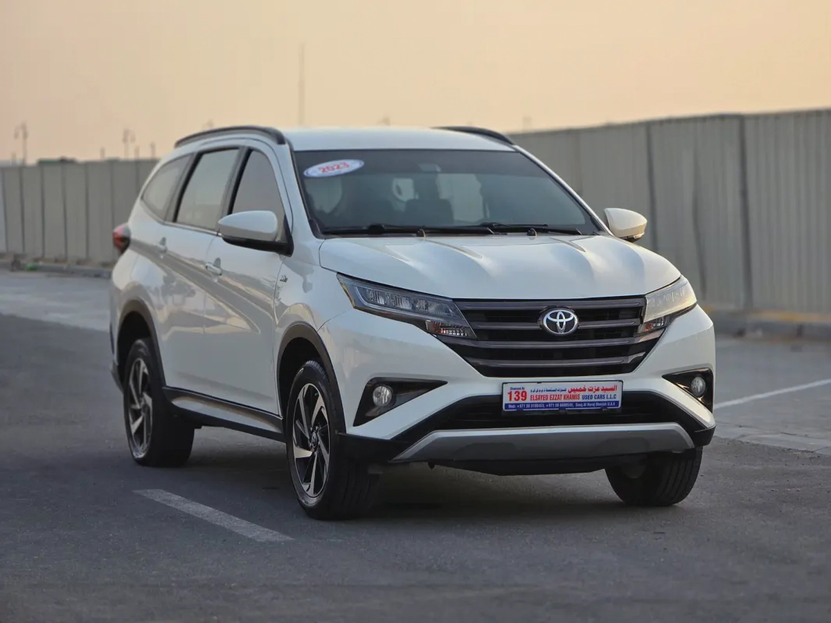 Toyota Rush GX 2023 | GCC Specs | Low Mileage | Excellent Condition-5-5
