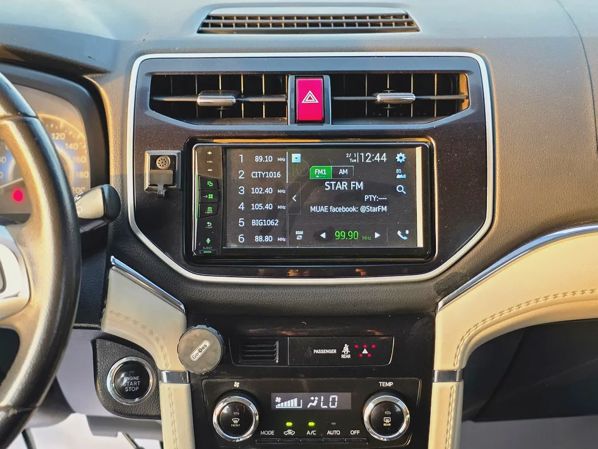 Toyota Rush GX 2023 | GCC Specs | Low Mileage | Excellent Condition-15-15