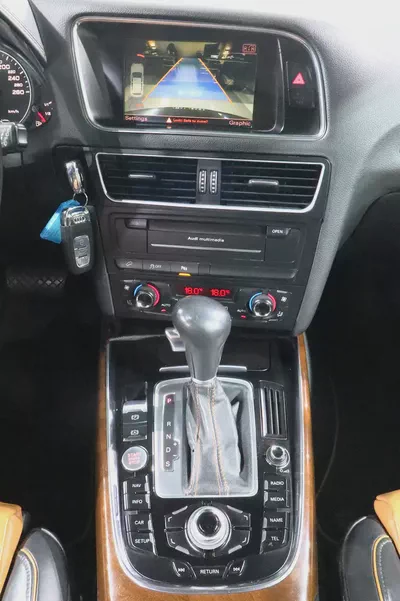 S - LINE . V6 Engine . GCC Specs . Full Option-11