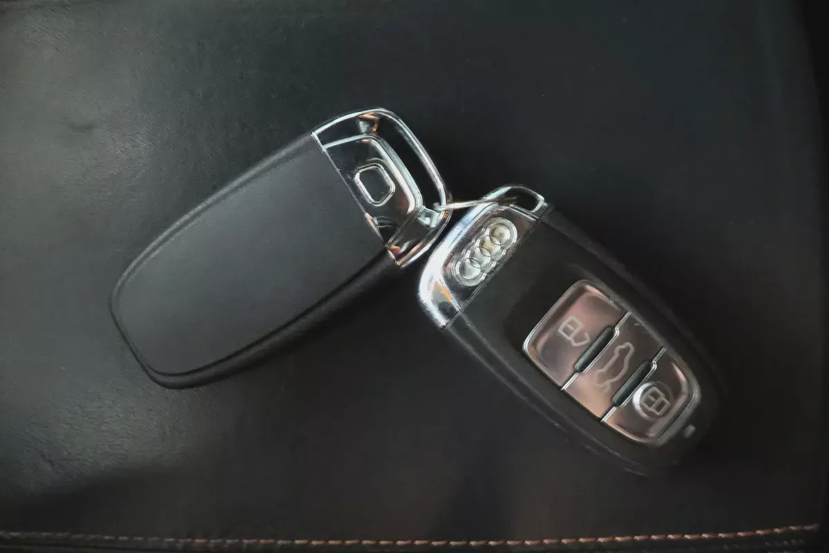 S - LINE . V6 Engine . GCC Specs . Full Option-17-17