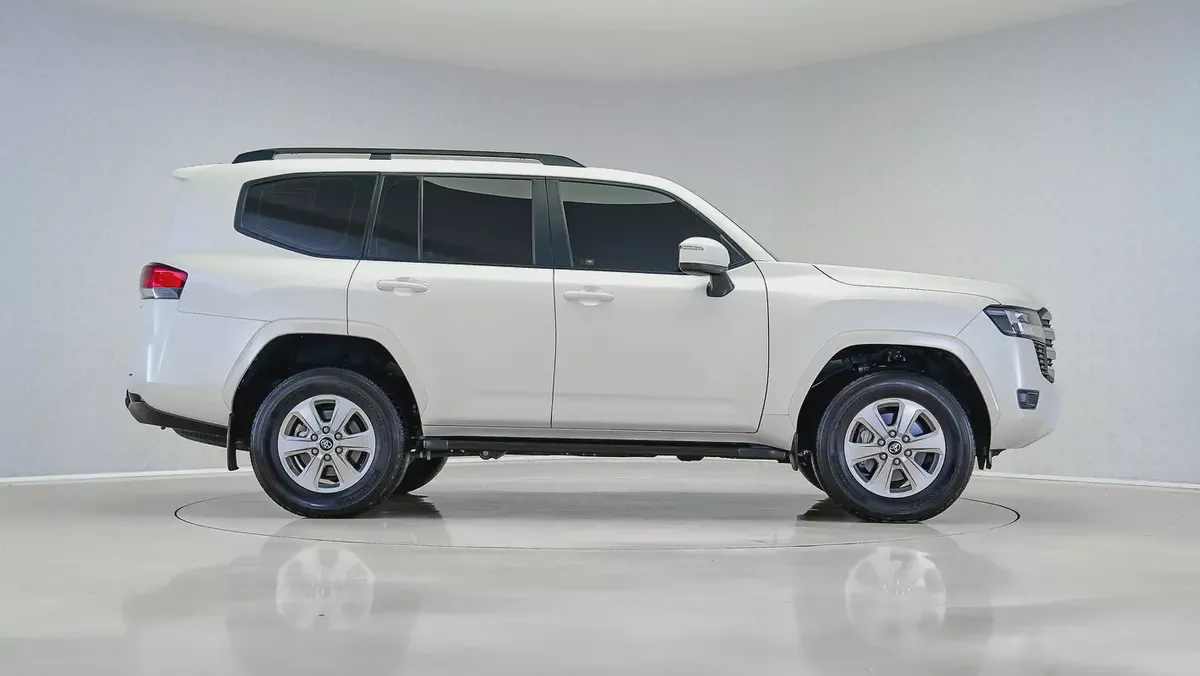 2025 Toyota Land Cruiser EXR | GCC Specs | Toyota Warranty March 2028 & Service March 2029-2-2
