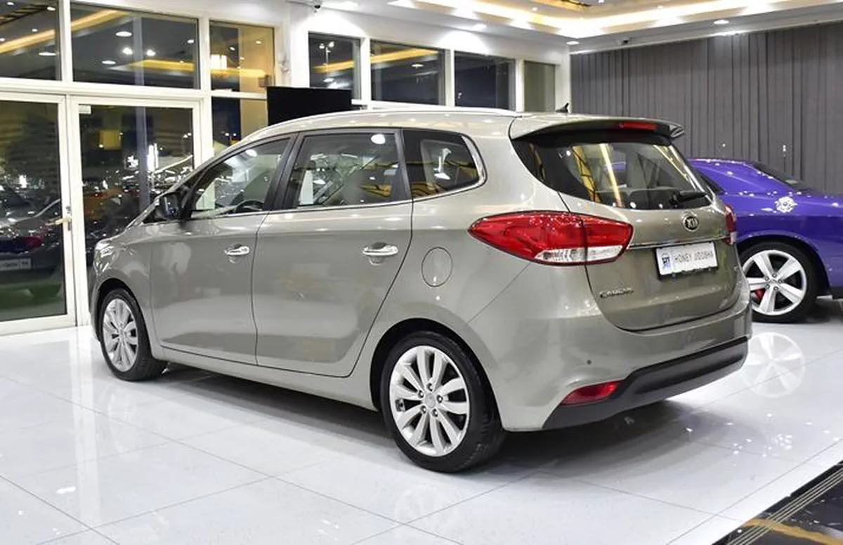 KIA Carens 1.6L ( 2017 Model ) in Beige Color GCC Specs-8-8