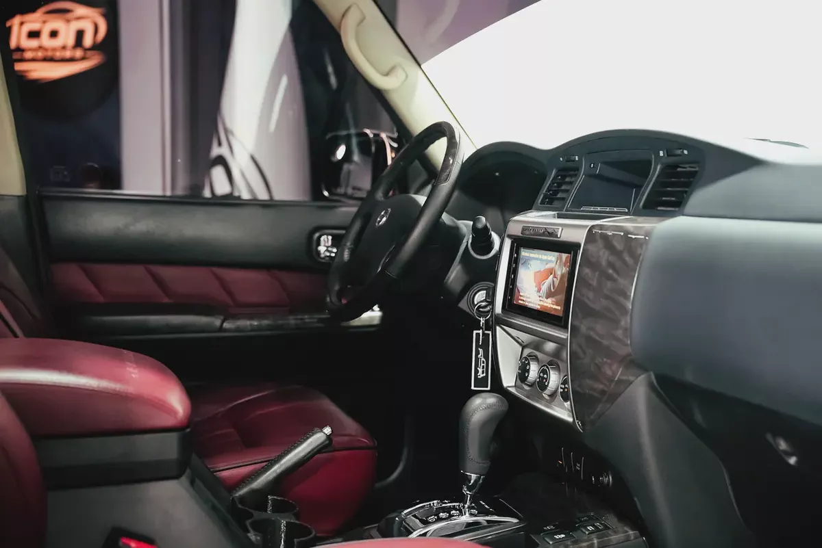 2024 Nissan Patrol Safari Super Safari Al Ostoura GCC Specs-9-9