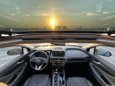 Hyundai Santa Fe STANDARD 2019 Hyundai Santa - Full Option - 2.4L - V4 - Panoramic View - Push Start - Leather and Electric-36-9
