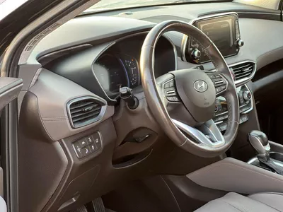 Hyundai Santa Fe STANDARD 2019 Hyundai Santa - Full Option - 2.4L - V4 - Panoramic View - Push Start - Leather and Electric-36-10