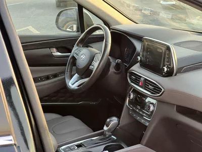 Hyundai Santa Fe STANDARD 2019 Hyundai Santa - Full Option - 2.4L - V4 - Panoramic View - Push Start - Leather and Electric-36-11