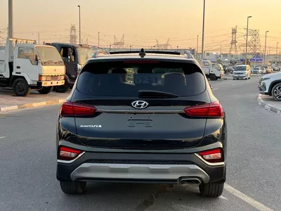 Hyundai Santa Fe STANDARD 2019 Hyundai Santa - Full Option - 2.4L - V4 - Panoramic View - Push Start - Leather and Electric-36-7