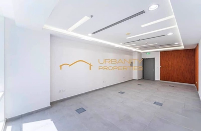 Fully Fitted Office | Prime Business Bay Location | Ready to Move In-4