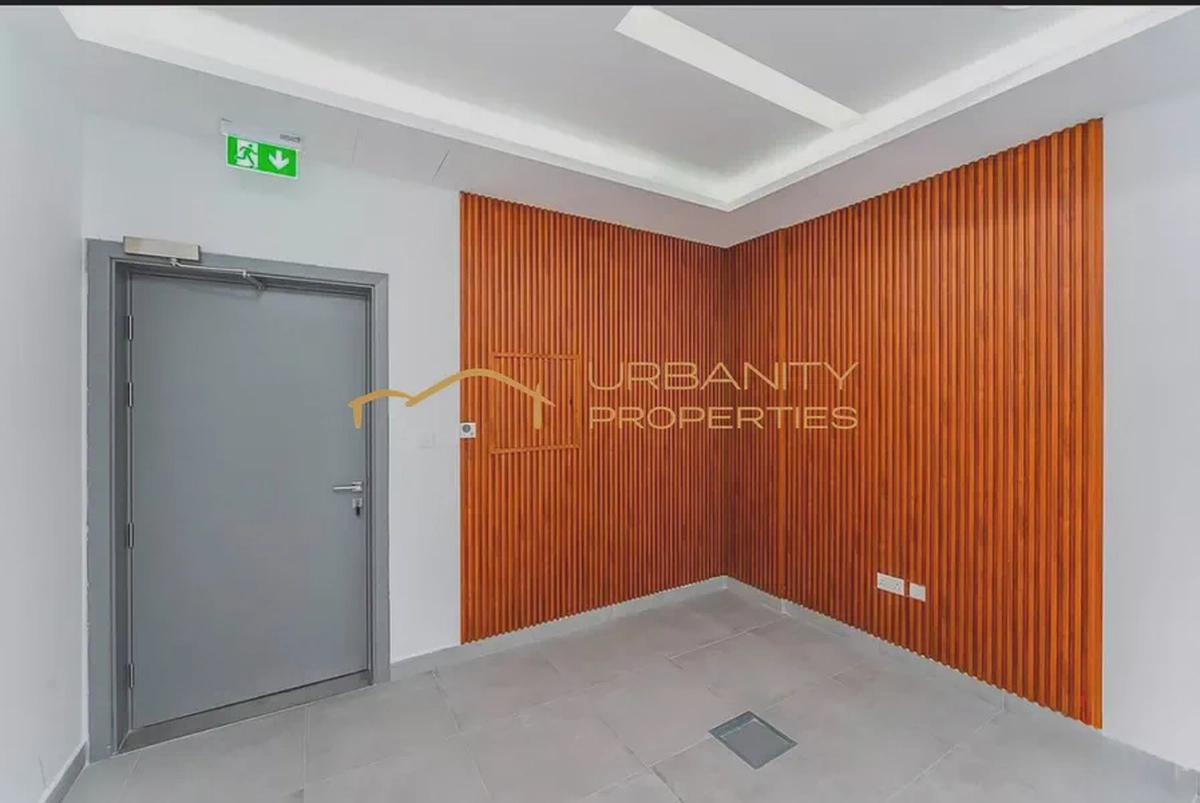 Fully Fitted Office | Prime Business Bay Location | Ready to Move In-3-3